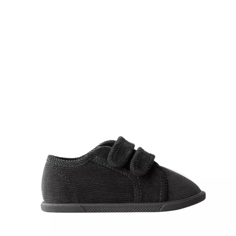 Zara Kids Black Hook-and-Loop Everyday Shoe! NWT. Size 20